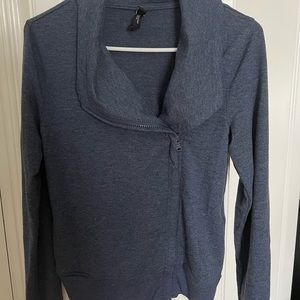 Womens active jacket/sweater